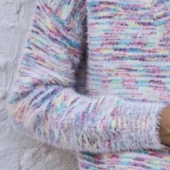Button Front Patch Pocket Fuzzy Knit Cardigan - Picture 9 of 9